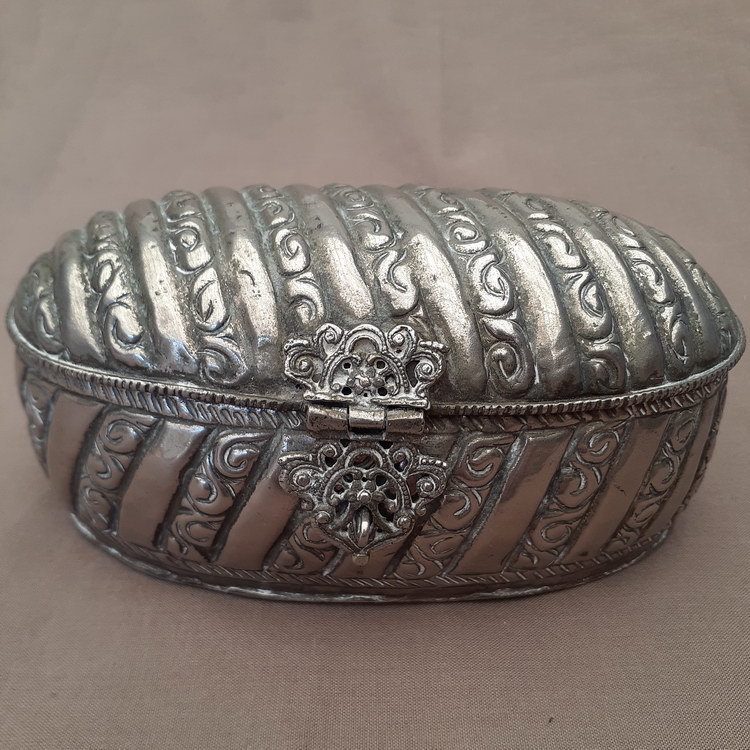 Silver Toned Porcupine Oval Trinket Jewelry Box