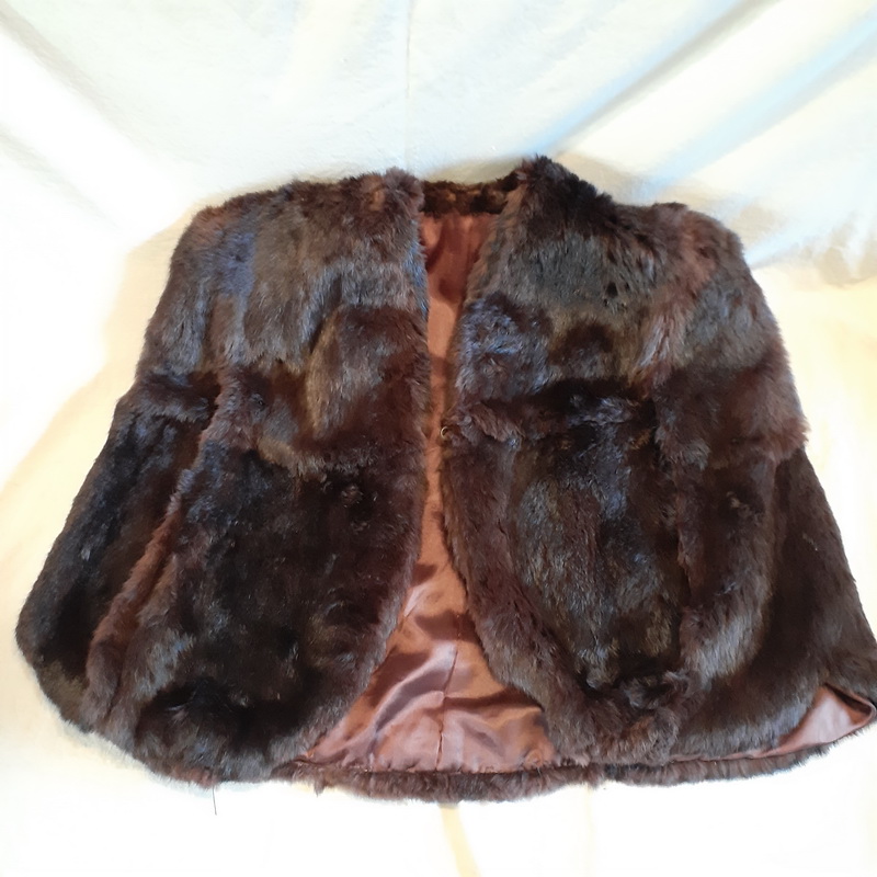 Vintage fur sale cape